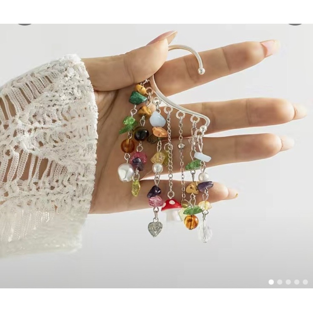 (NWT) Unique Boho Gemstone Ear Cuffs(Set of 2)